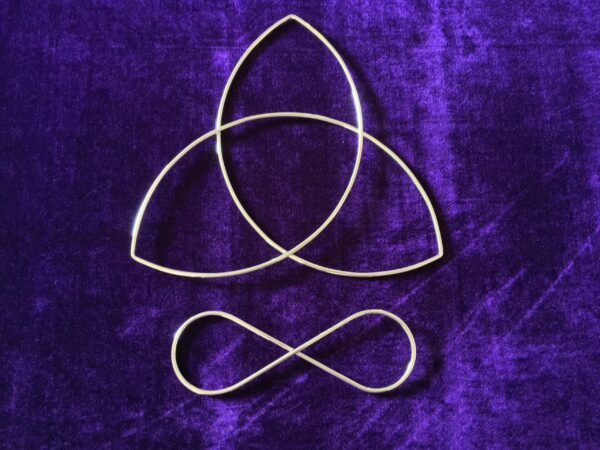 Triquetra met klein lemniscaat