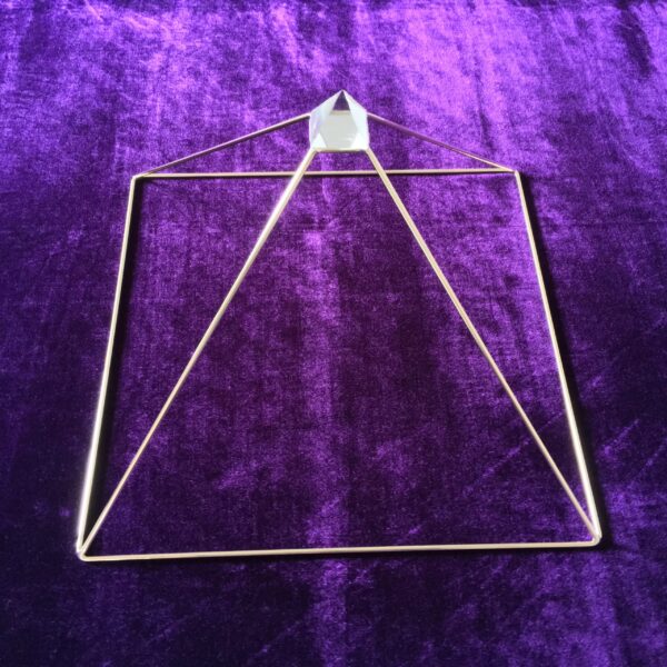 Grote piramide met benben
