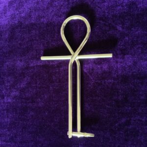 De spirituele sleutel Ankh met enkele pal